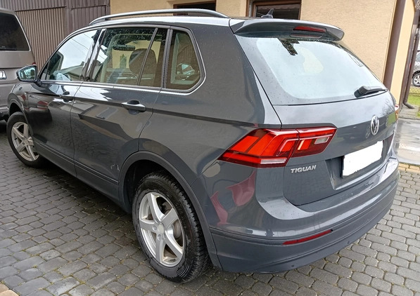 Volkswagen Tiguan cena 77900 przebieg: 232000, rok produkcji 2018 z Pilzno małe 92